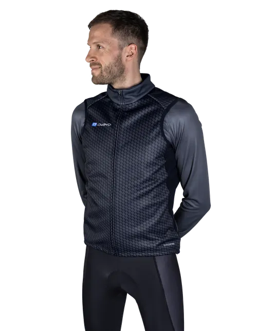 Das Model ist 186 cm groß und trägt Größe 5