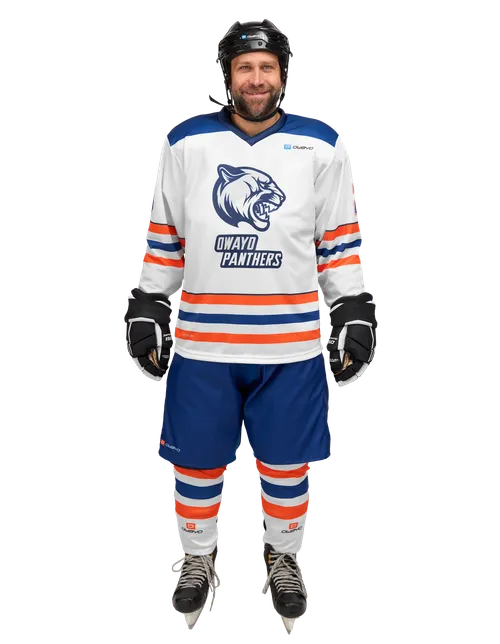 Das Model ist 175 cm groß und trägt Größe L